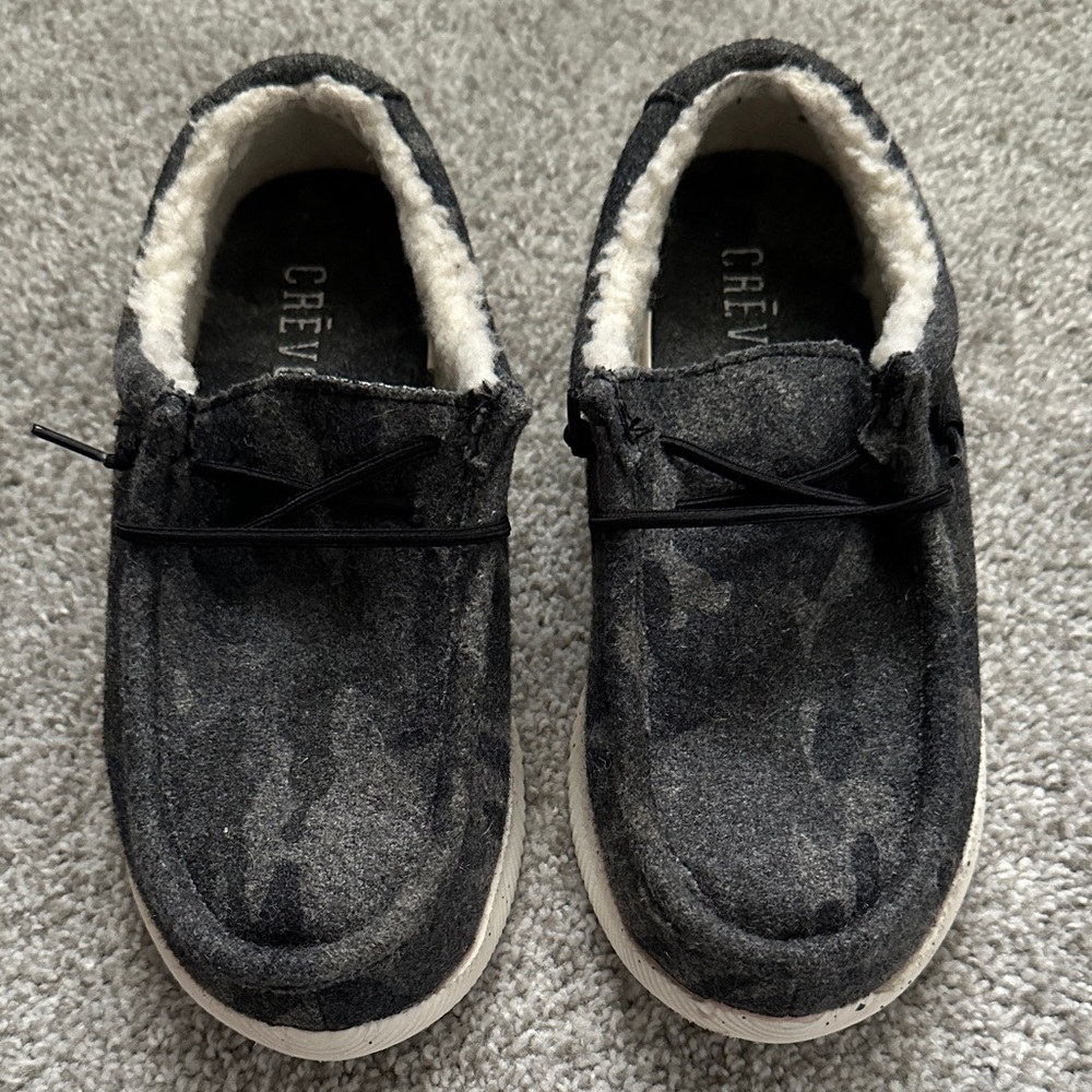 Youth Camo Slip Ons (1)